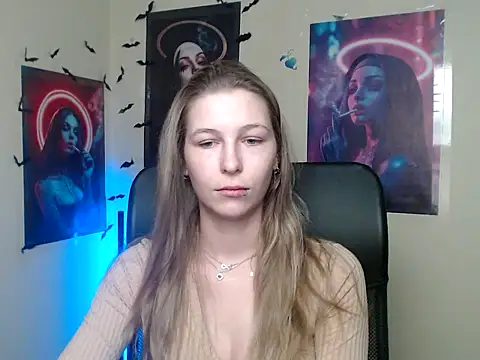 StrangerGi online show from 05.17.26