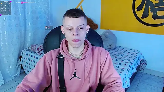 Snapshot of Matthew_Boy_ chatting on 12.28.24 Matthew Boy  online show from 12.28.24