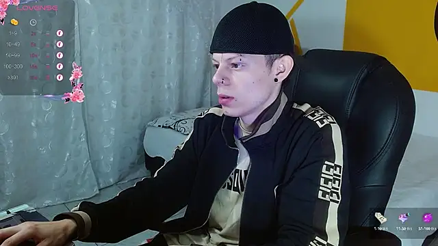 Snapshot of Matthew_Boy_ chatting on 01.20.25 Matthew Boy  online show from 01.20.25