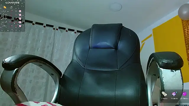 Snapshot of Matthew_Boy_ chatting on 01.28.25 Matthew Boy  online show from 01.28.25