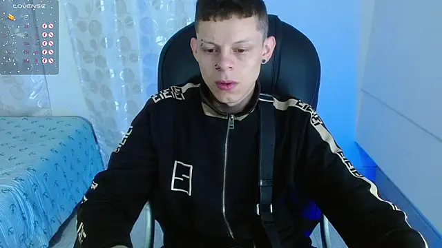 Snapshot of Matthew_Boy_ chatting on 02.21.25 Matthew Boy  online show from 02.21.25