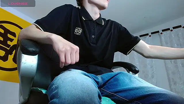 Snapshot of Matthew_Boy_ chatting on 02.23.25 Matthew Boy  online show from 02.23.25