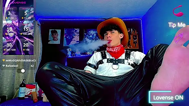 thiagomurphyy online show from 11.06.25