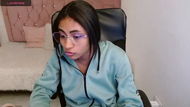 shaneelle online show from 01.24.25