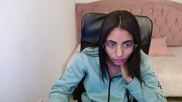 shaneelle online show from 01.28.25