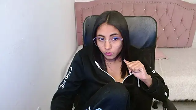 shaneelle online show from 01.29.25