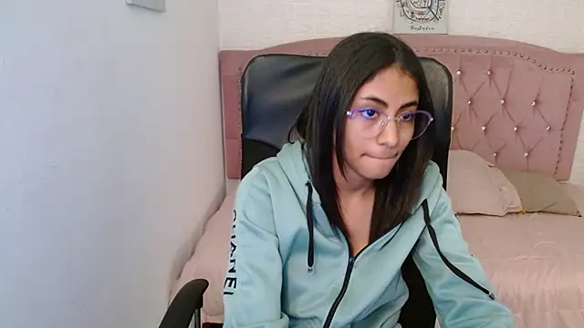 shaneelle online show from 02.11.25