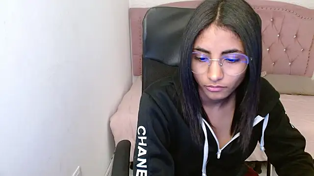 shaneelle online show from 02.14.25