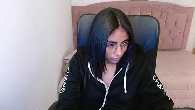 shaneelle online show from 03.19.25