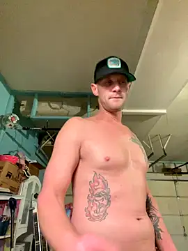 Snapshot of Camcam21 chatting on 12.20.25 Camcam21 online show from 12.20.25