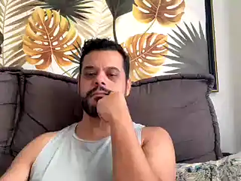 HornyBeachBoyBR online show from 05.08.26