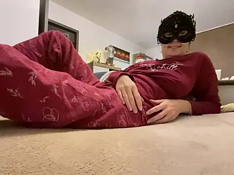 Marilou1983 online show from 01.07.25