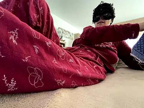 Marilou1983 online show from 12.02.25