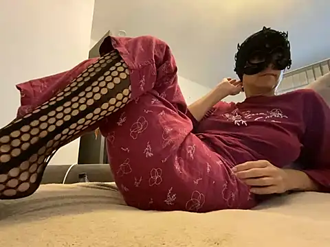 Marilou1983 online show from 06.09.26