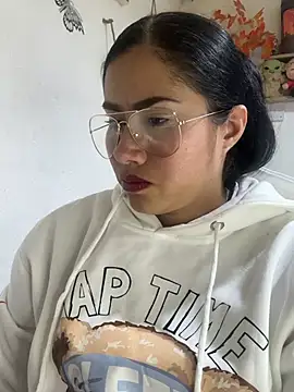 Snapshot of Sweet__Nurse1 chatting on 05.20.26 Sweet Nurse1 online show from 05.20.26