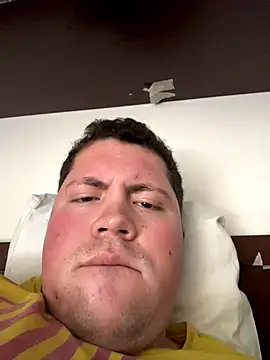 Snapshot of extremeprofesor chatting on 10.16.25 extremeprofesor online show from 10.16.25