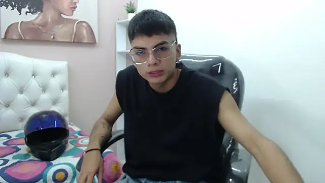 Snapshot of Noha_scott chatting on 12.07.24 Noha scott online show from 12.07.24