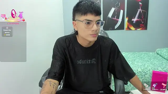 Snapshot of Noha_scott chatting on 02.28.25 Noha scott online show from 02.28.25