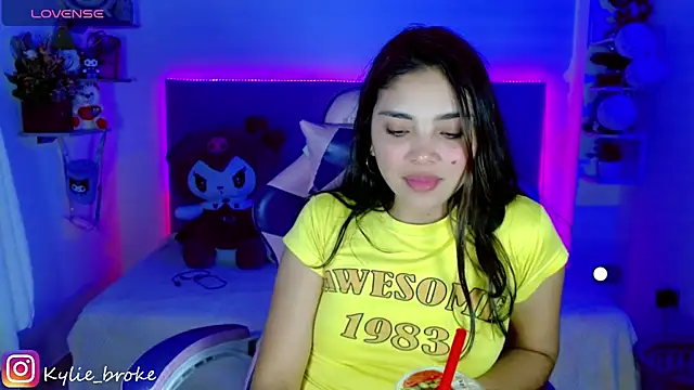 Kylie brokee online show from 12.31.24