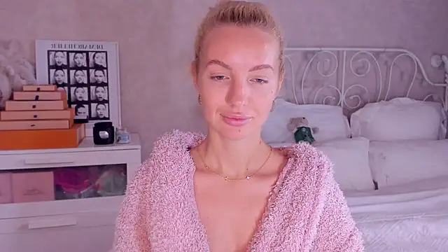 aestetick online show from 02.08.26