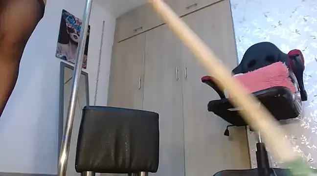 PaulinaRubio  online show from 01.06.25