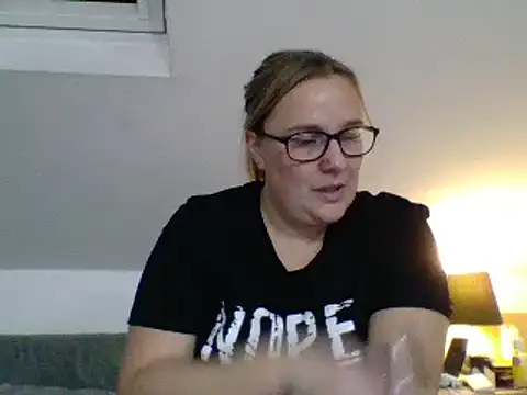 scrummymummy2 online show from 12.30.24