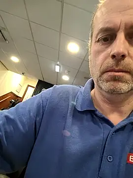 Snapshot of JulianJ50 chatting on 03.13.26 JulianJ50 online show from 03.13.26