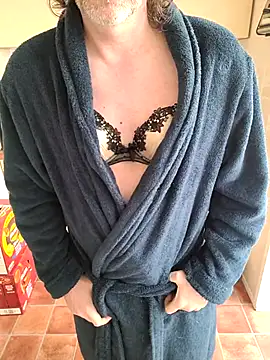 Snapshot of JulianJ50 chatting on 03.18.26 JulianJ50 online show from 03.18.26