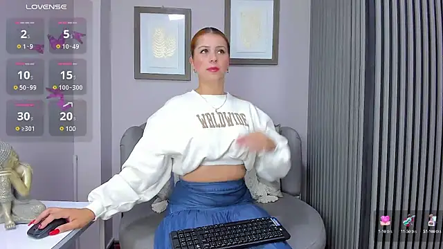 Snapshot of Nahiajhonson_ chatting on 01.13.25 Nahiajhonson  online show from 01.13.25