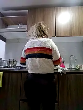 coral smitth online show from 12.03.25