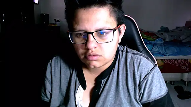 Snapshot of tatsumi_nao chatting on 11.11.25 tatsumi nao online show from 11.11.25