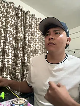 Snapshot of Parejasumisa27 chatting on 06.19.26 Parejasumisa27 online show from 06.19.26
