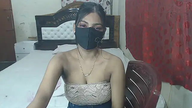 Snapshot of mariyaqueen chatting on 10.06.25 mariyaqueen online show from 10.06.25
