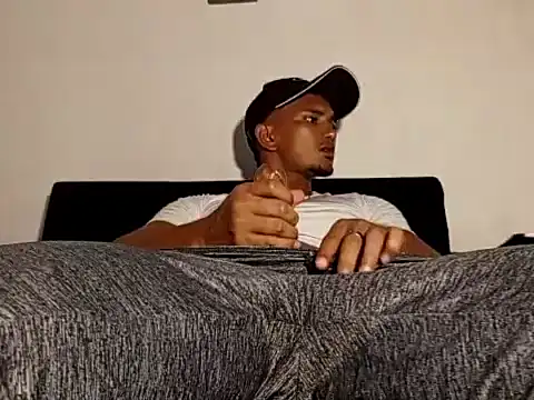 Snapshot of Latinsex2501 chatting on 02.19.26 Latinsex2501 online show from 02.19.26