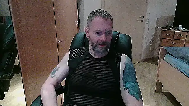 Snapshot of Rockburg chatting on 02.04.26 Rockburg online show from 02.04.26