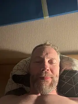 Snapshot of Rockburg chatting on 03.15.26 Rockburg online show from 03.15.26