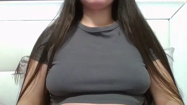 Snapshot of VanesaJewelz chatting on 11.08.25 VanesaJewelz online show from 11.08.25