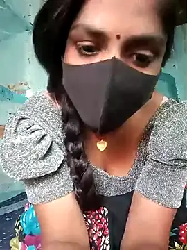 Snapshot of haymona chatting on 03.14.25 haymona online show from 03.14.25