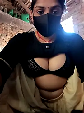 Snapshot of haymona chatting on 11.20.25 haymona online show from 11.20.25