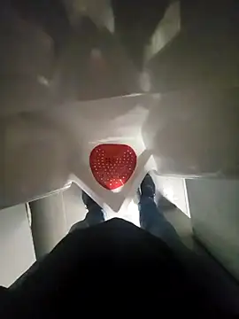 Snapshot of Policeman20742 chatting on 09.27.25 Policeman20742 online show from 09.27.25