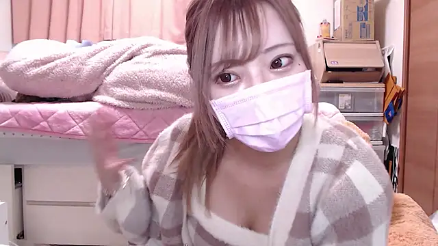  chanMOMO  online show from 12.22.24