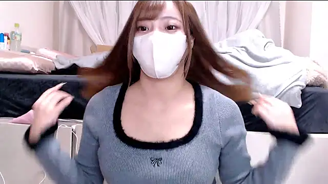  chanMOMO  online show from 02.02.25