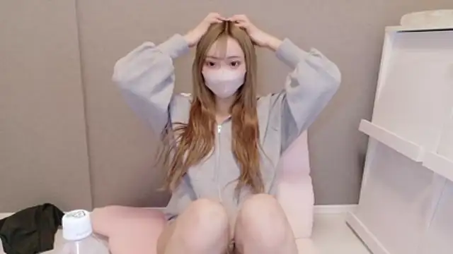  chanMOMO  online show from 02.23.26