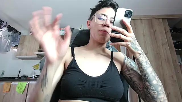 Snapshot of Cutie_Shy_ chatting on 06.23.26 Cutie Shy online show from 06.23.26