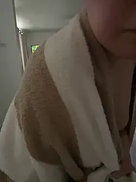 Snapshot of lolitalamasbonita01 chatting on 02.10.25 lolitalamasbonita01 online show from 02.10.25