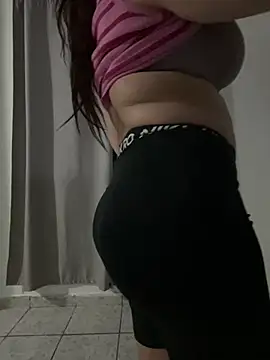 Snapshot of lolitalamasbonita01 chatting on 02.26.25 lolitalamasbonita01 online show from 02.26.25