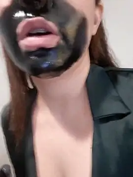 Snapshot of lolitalamasbonita01 chatting on 09.12.25 lolitalamasbonita01 online show from 09.12.25