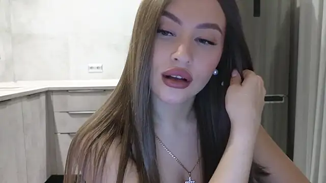 Snapshot of Cinderella____ chatting on 12.14.24 Cinderella online show from 12.14.24