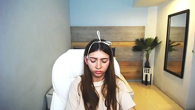 liseth fox online show from 12.09.24