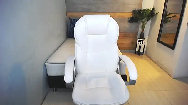 liseth fox online show from 12.10.24